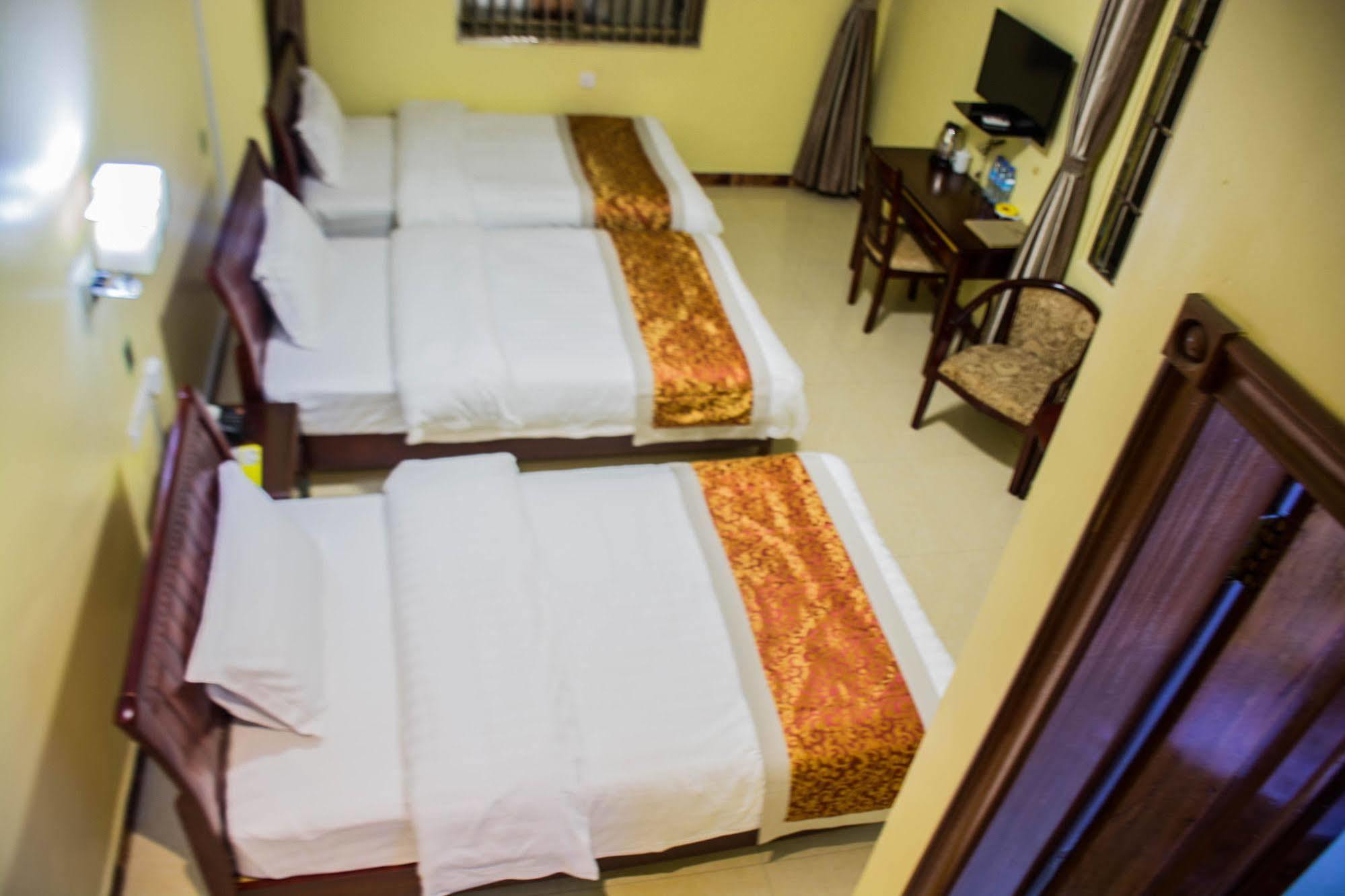 Hong Kong Hotel Dar es Salaam Exterior photo